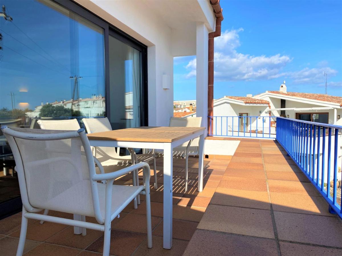 Matilla - Apartamento Con Parquin Cadaques Luaran gambar